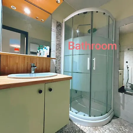 La Vie Est Belle, Chambre Privee Dans Une Villa Trets Exterior photo